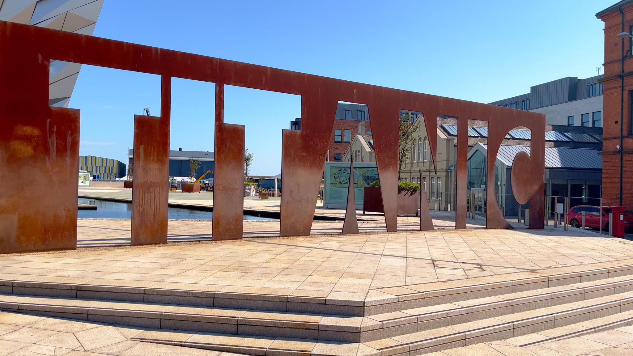 The famous signs of Ireland: 5 influential examples - Jonsigns